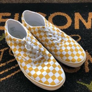 Yellow and white checkered Vans 💛🤍
